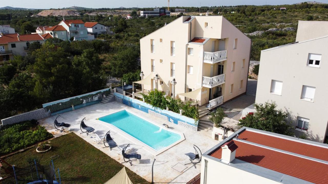 Apartmani Ivan V Relax Vodice Exteriör bild