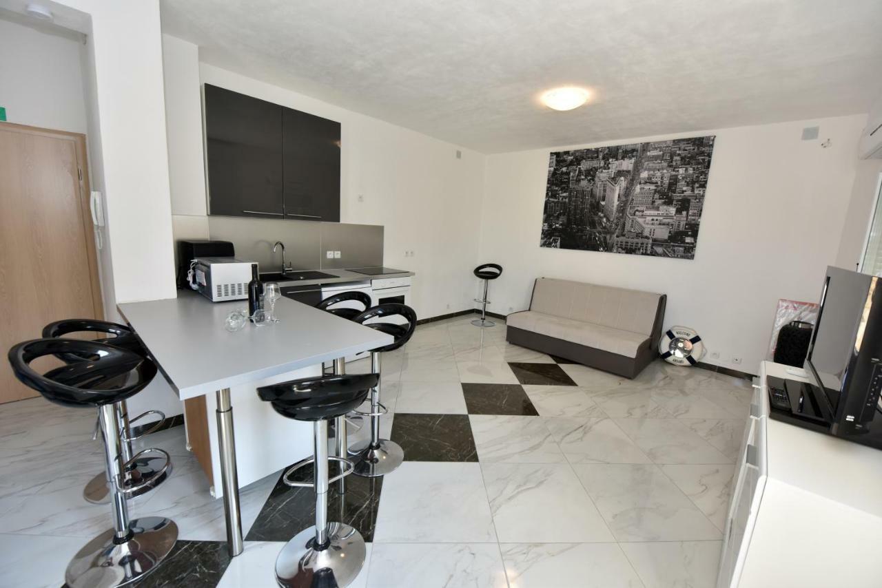Apartmani Ivan V Relax Vodice Exteriör bild