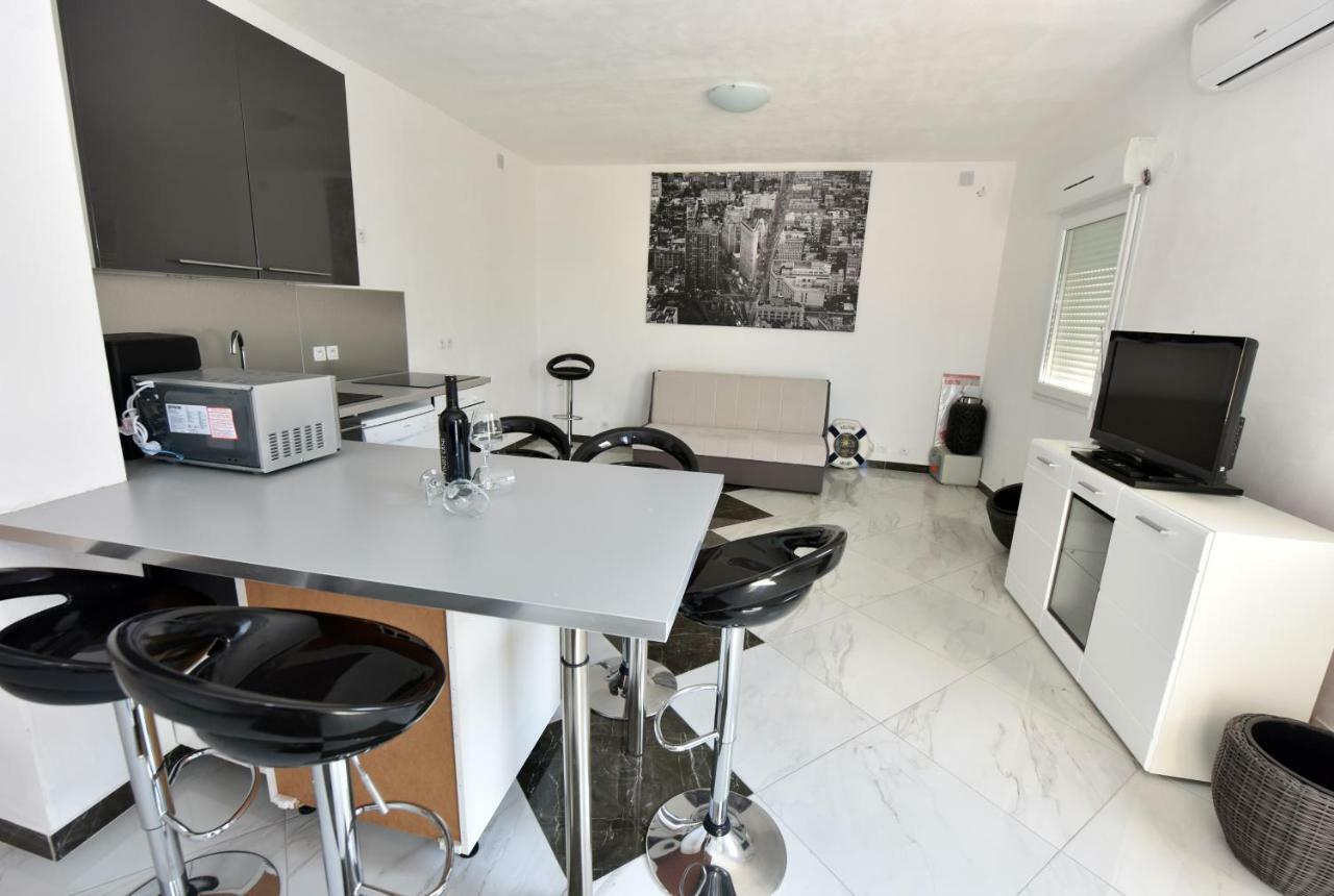 Apartmani Ivan V Relax Vodice Exteriör bild